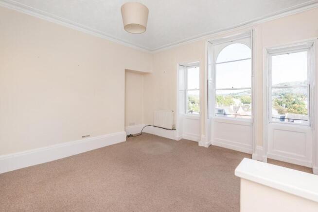 1st Floor Flat, 26 Paragon, Bath BA1 5LY-6.jpg
