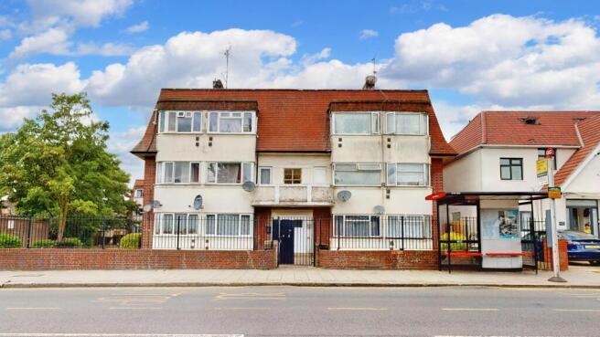 6-Clifford-Court-0front.jpg