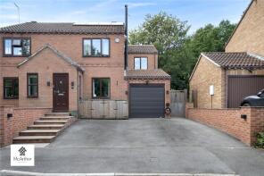 45, Queen Margarets Drive, Byram, Knottingley WF11 9HR