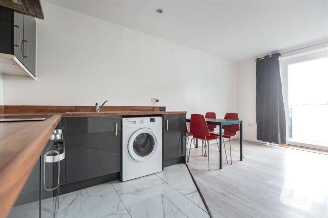 Kitchen / Dining