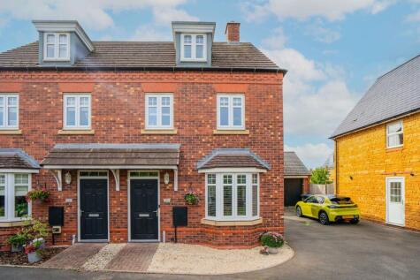 Rainbow Crescent, Harbury, CV33