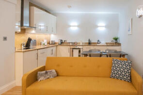 Flat 1, 6, Botolph Alley, London EC3R 8DR