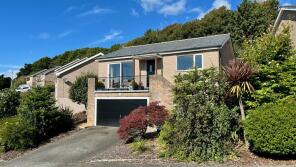 8 Bryn Ehedydd, Ffordd Bro Mynach, Barmouth LL42 1LZ