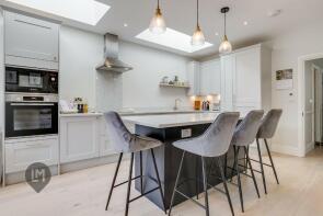 53, Smeaton Road, London SW18 5JJ