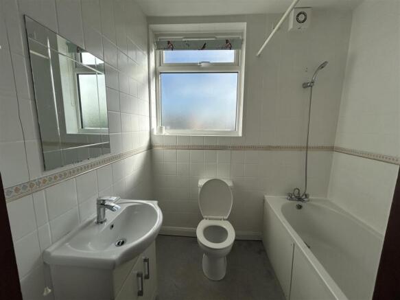 Bathroom.jpeg