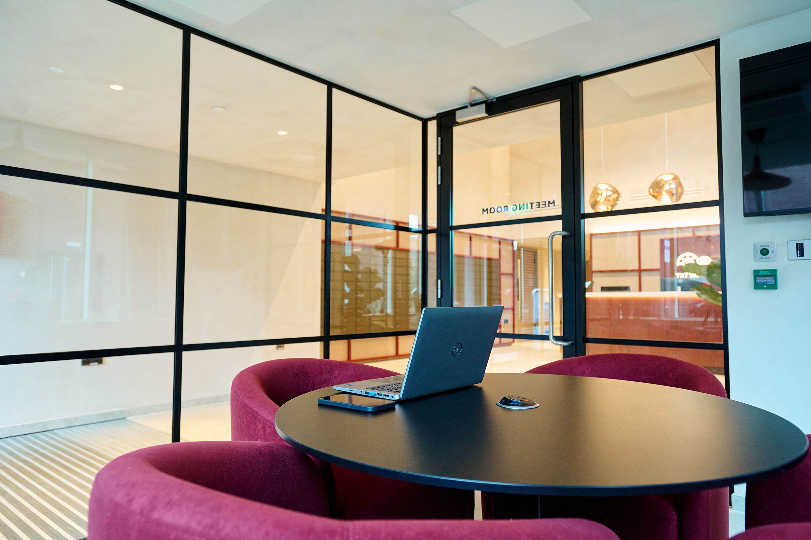 Meeting room 