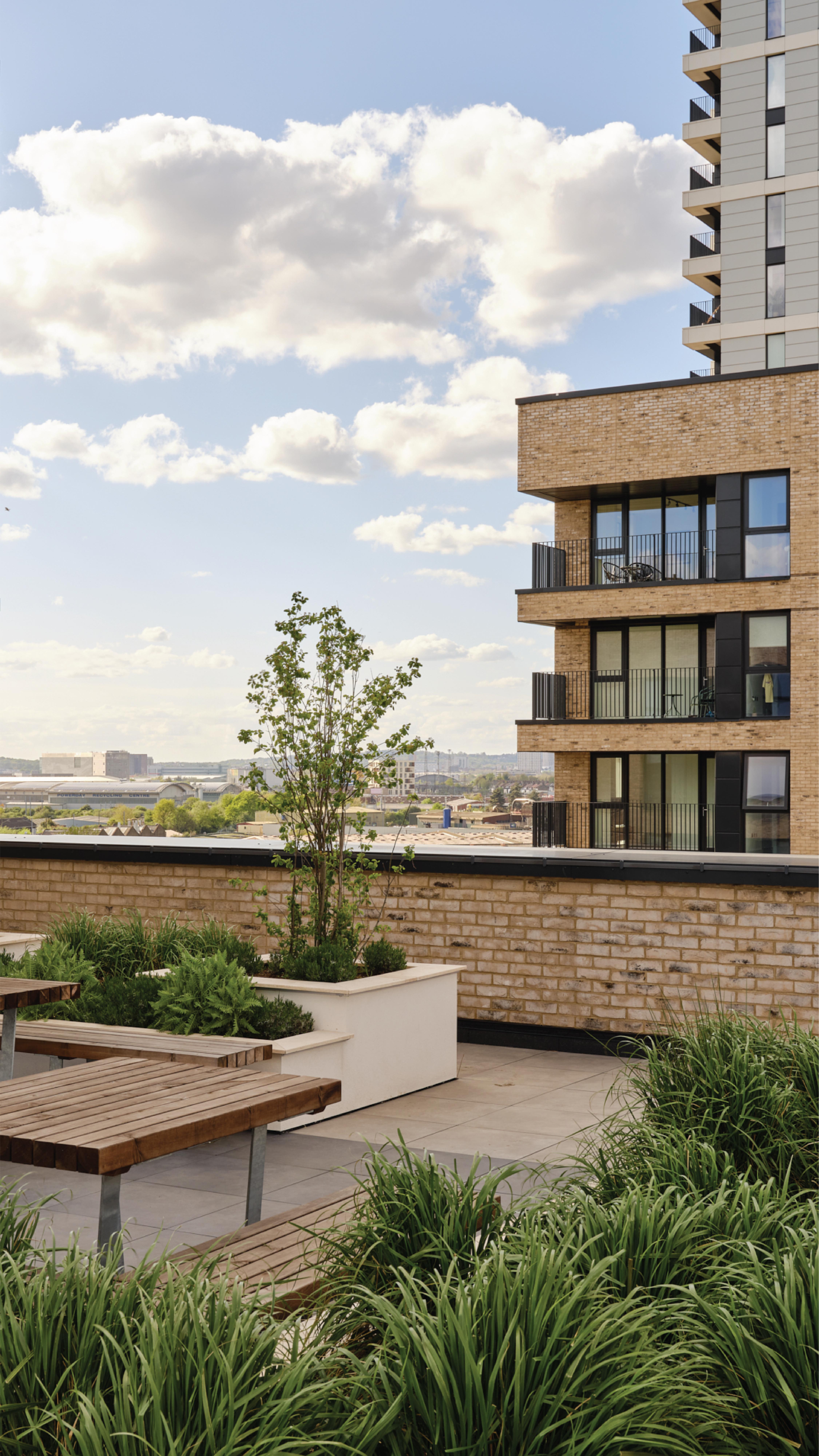 2 Courtyards