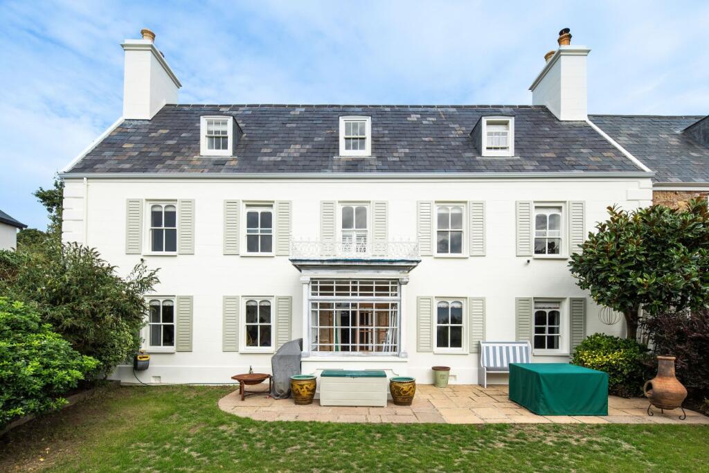 Main image of property: La Rue Laurens, St Clement, JE2