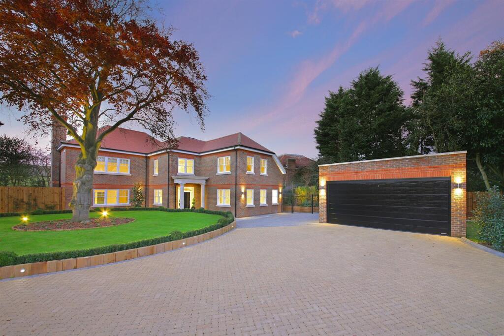 Main image of property: Hayden Close, Arkley
