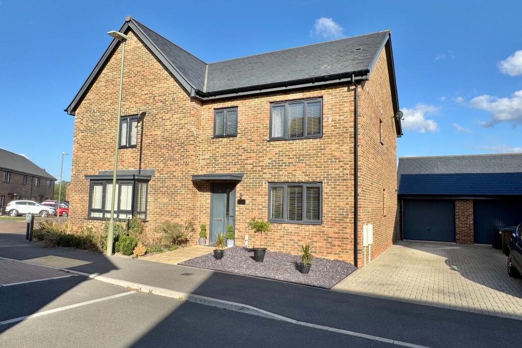 Main image of property: Linnet Way, Whiteley