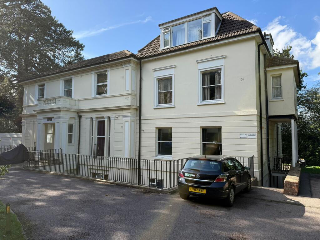 Main image of property: Broadwater Down, Carrington Court, TN2