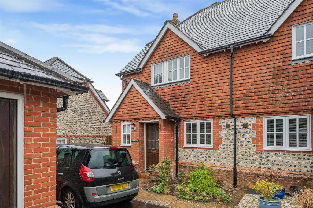 Main image of property: Smugglers Close, Alfriston