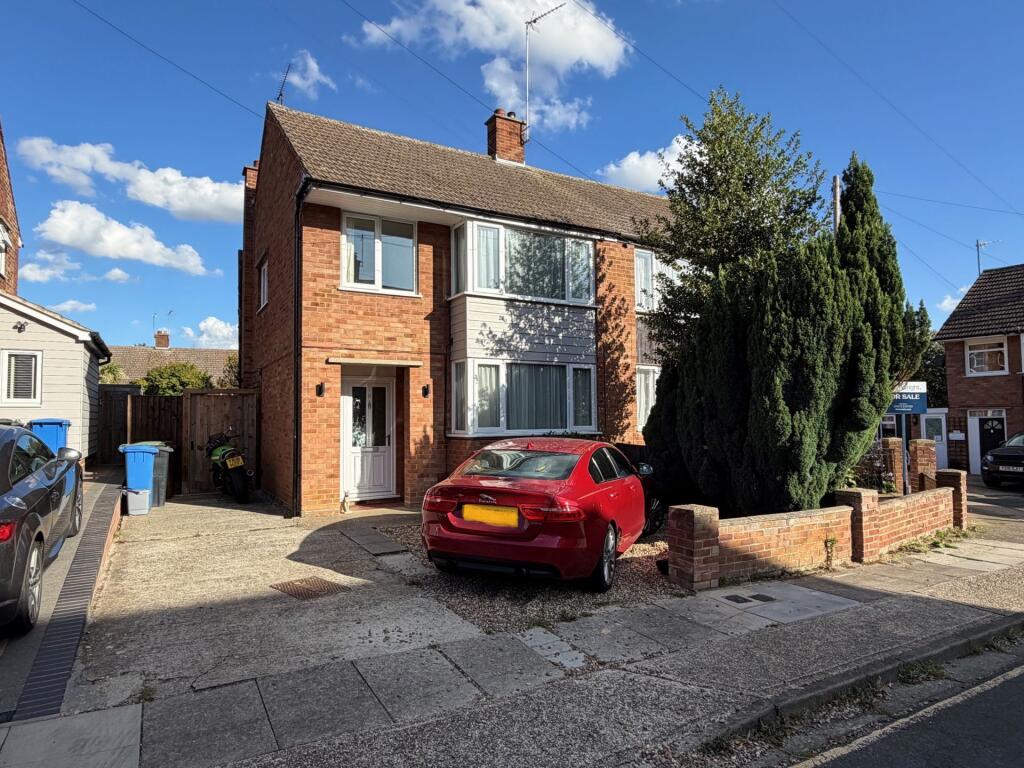 Main image of property: Upton Close, Ipswich, IP4
