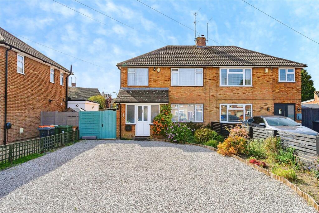 Main image of property: Thornbury, Dunstable, Bedfordshire, LU5