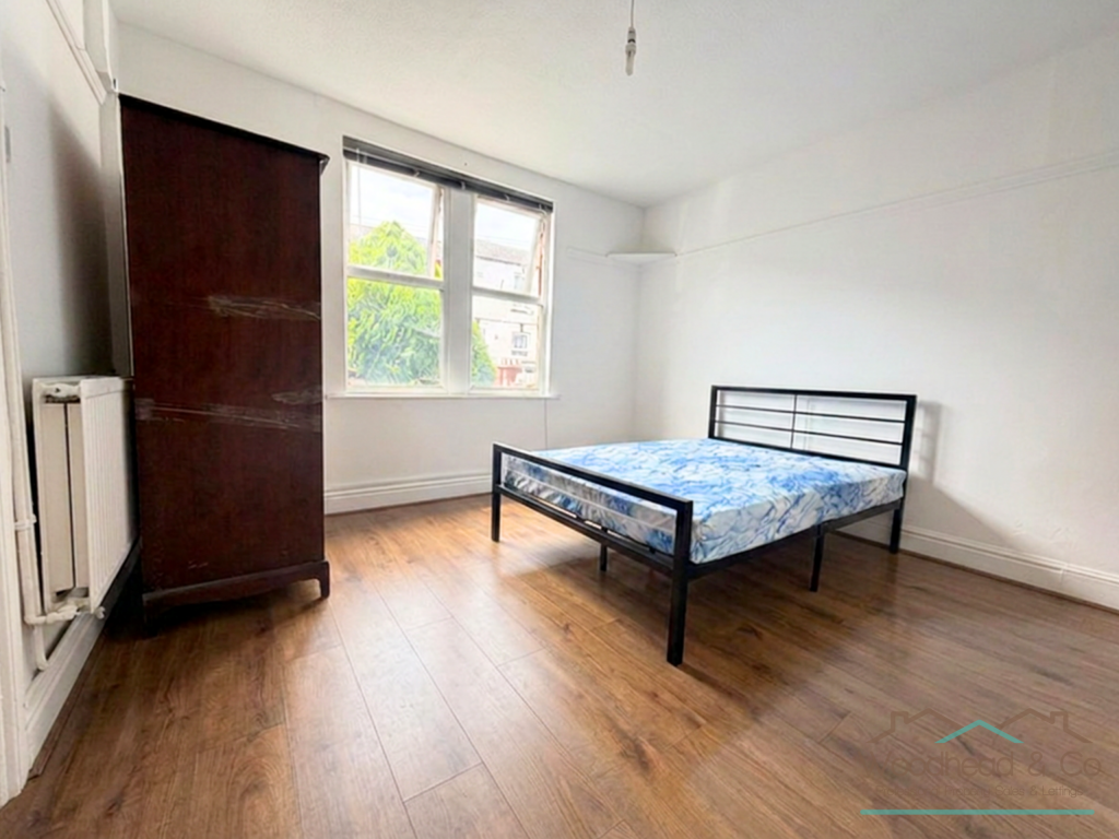 Main image of property: Room 1, 44 North Street, Wellingborough, NN8 4QR