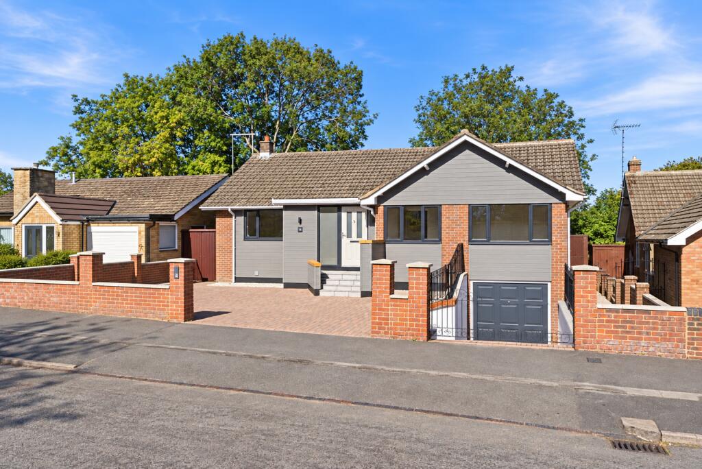 Main image of property: Furness Avenue, Dunstable, Bedfordshire, LU6