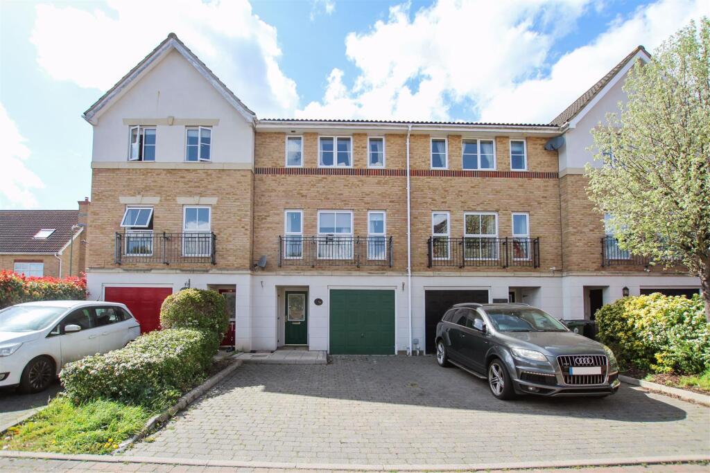Main image of property: Pinewood Place, Bexley Park