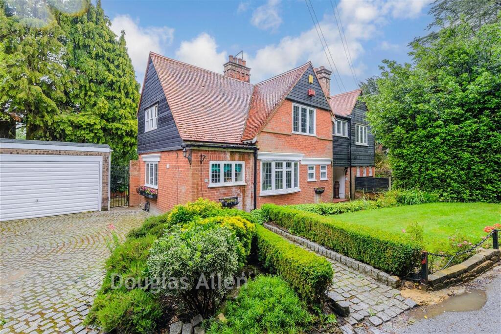 Main image of property: Woodbury Hill, Loughton, Essex