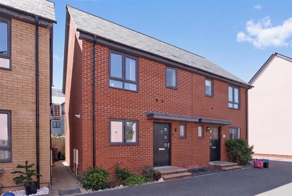 Main image of property: Gateway Grove, West Wick, BS24