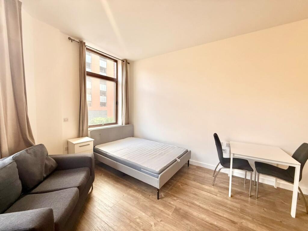 Main image of property: Moorfields, Liverpool, L2