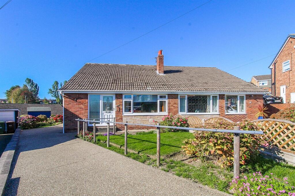 Main image of property: Spring View, Ossett