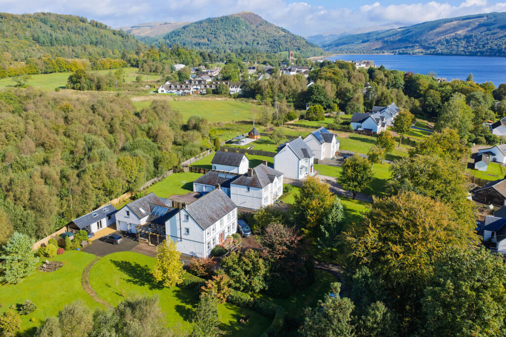 Main image of property: Montrose House, 10 The Avenue, Inveraray, PA32 8YX