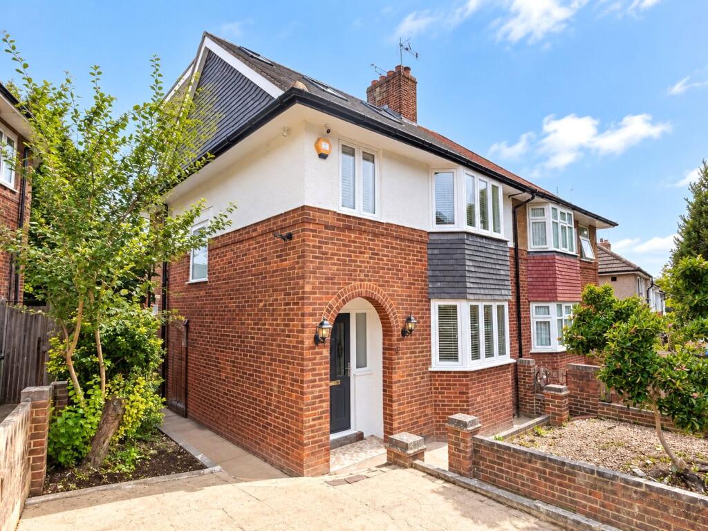 Main image of property: High Grove, London, SE18
