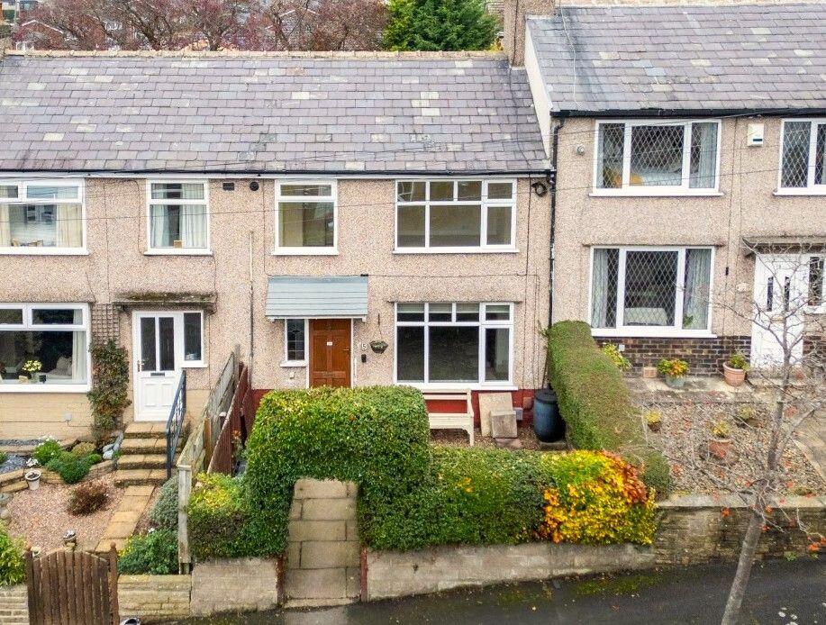 Main image of property: Threshfield Crescent, Birkenshaw
