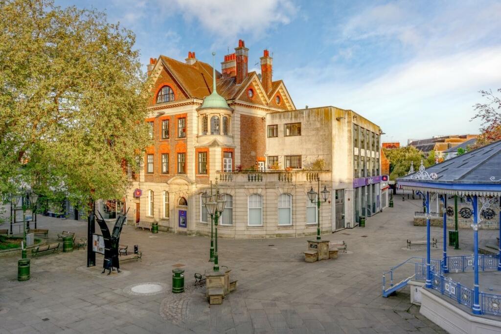 Main image of property: Carfax, Horsham
