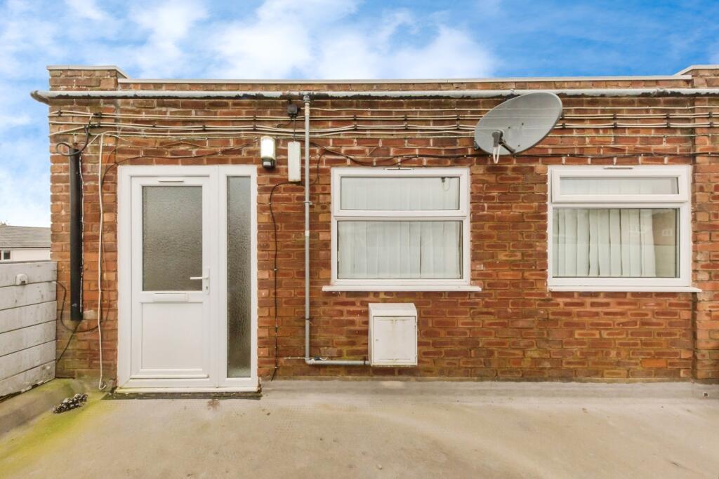 Main image of property: Flat 8, Thornton Square, Macclesfield
