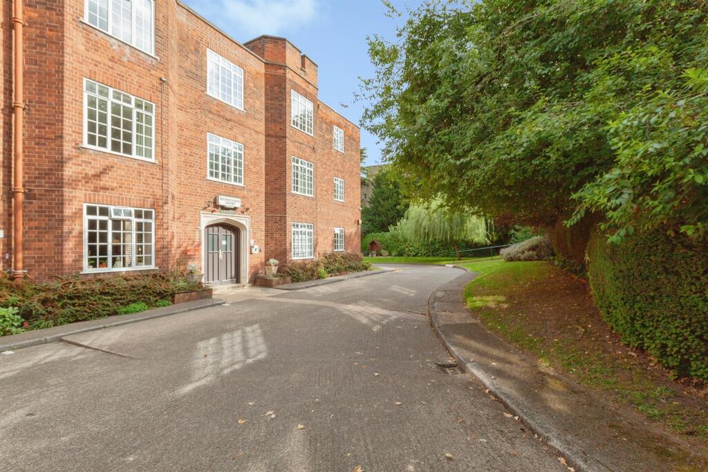 Main image of property: Stoneygate Court, Leicester