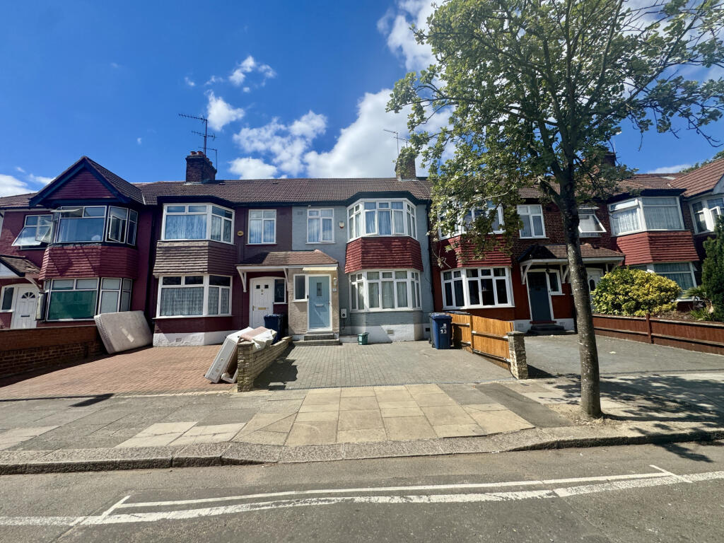 Main image of property: Brentmead Gardens, London, London, NW10