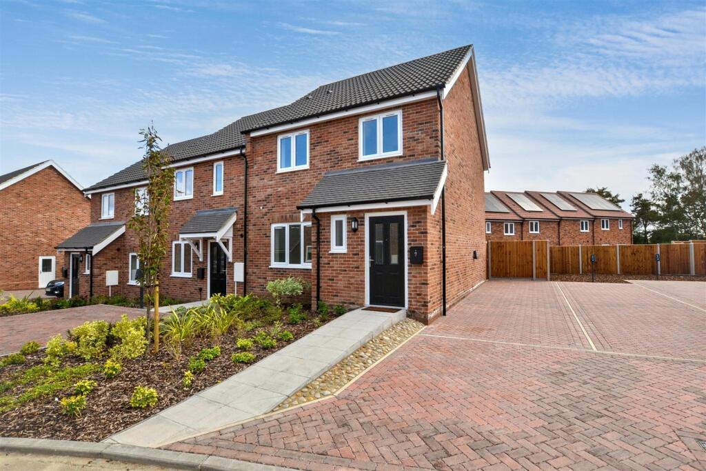 Main image of property: Alice Close, Aylsham