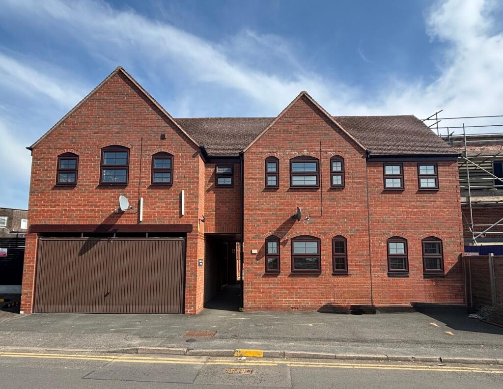 Main image of property: The Square, Kenilworth, CV8