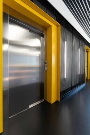 passenger lift.jpg