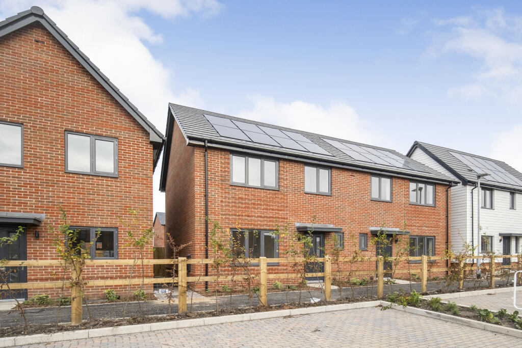 Main image of property: Gethin Grove, Crowthorne, Berkshire, RG45