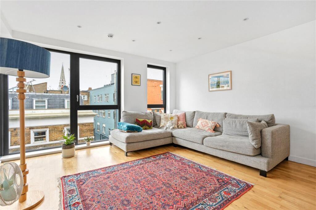 Main image of property: Old Castle Street, London, E1