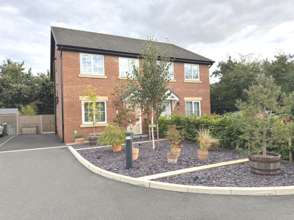 Main image of property: Nog Tow Close, Preston, PR4