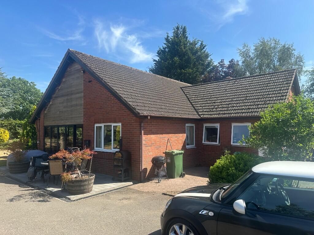 Main image of property: Twelve Ash Lodge, Stoneleigh Road, Baginton, Warwickshire