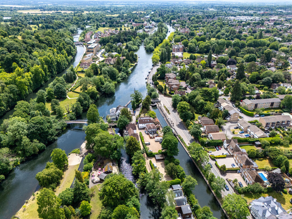 Main image of property: Boulters Lock Island, Maidenhead, SL6