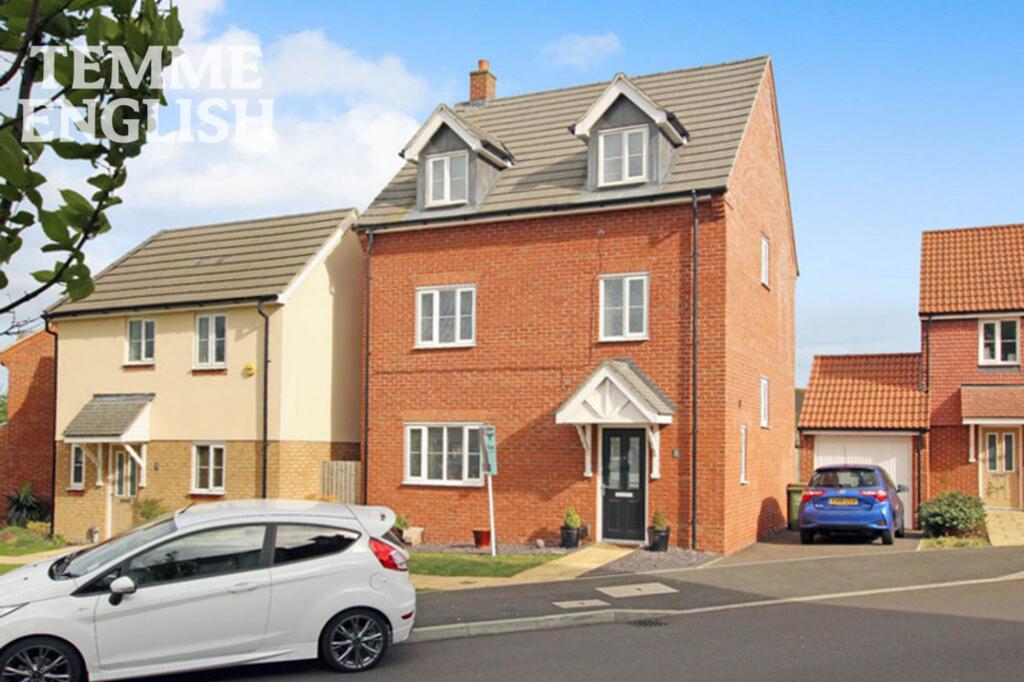 Main image of property: Monarch Close, Wickford, SS11