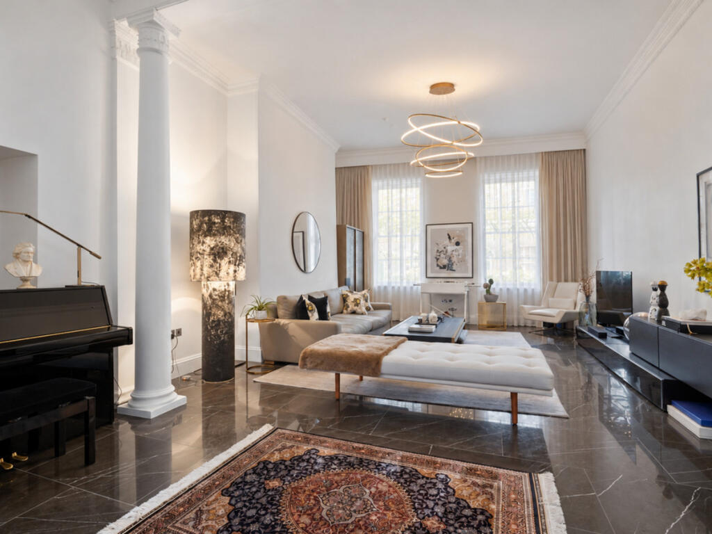 Main image of property: Fitzhardinge Street, London, W1H