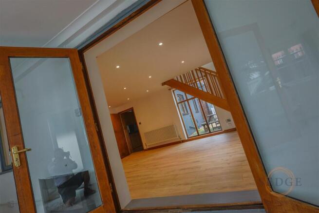 13 wonsover road-05.jpg
