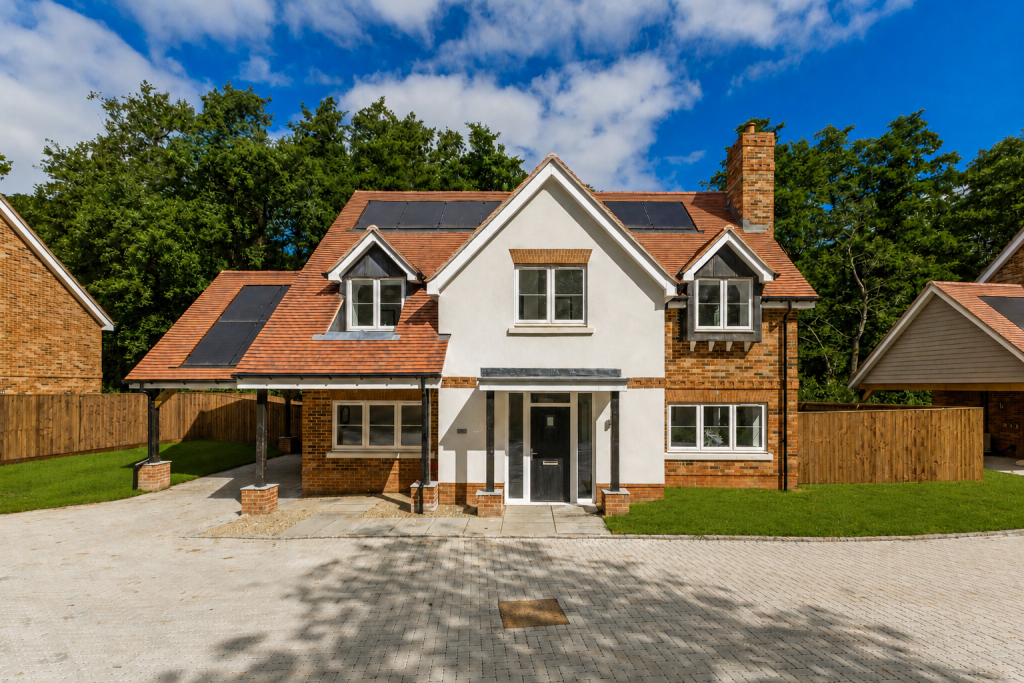 Main image of property: Elliott Mews, Ockford Road, Godalming, GU7
