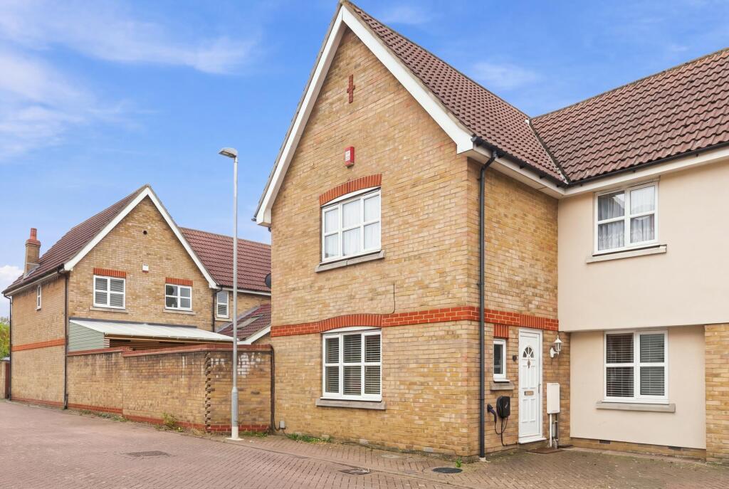 Main image of property: MARY ROSE CLOSE, Chafford Hundred, Grays