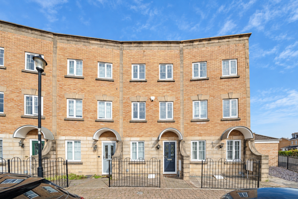 Main image of property: Tydeman Road, Portishead, Bristol, BS20 7LS