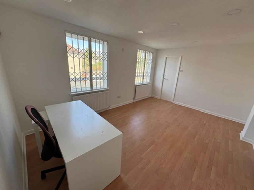 Main image of property: 110 Bellegrove Road, Welling, DA16 3QD