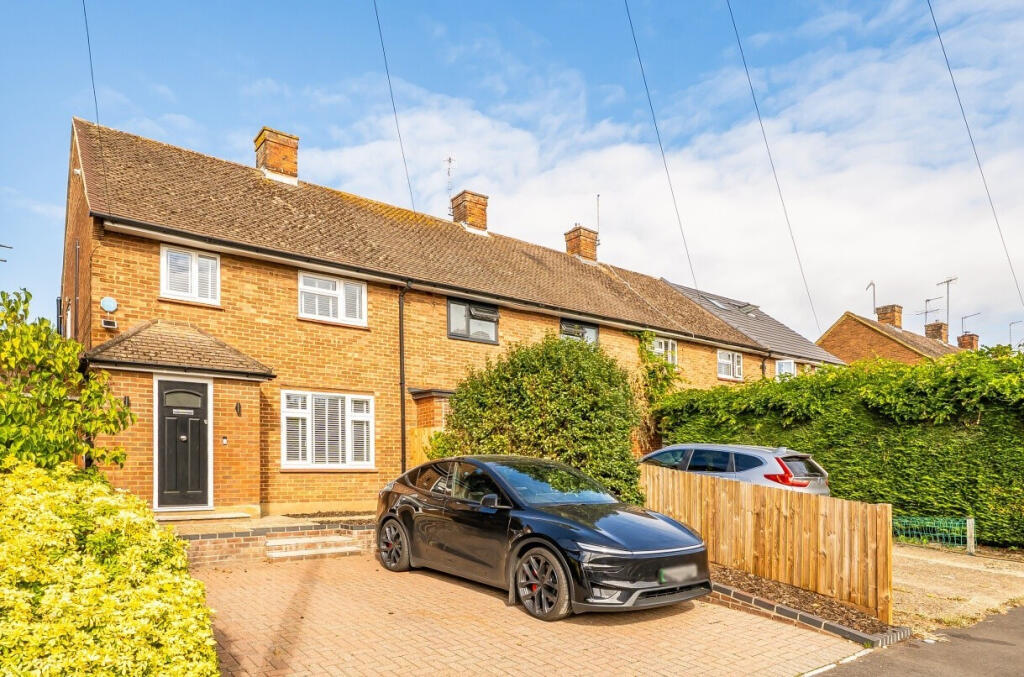 Main image of property: High Road, Leavesden, Watford WD25 7DU