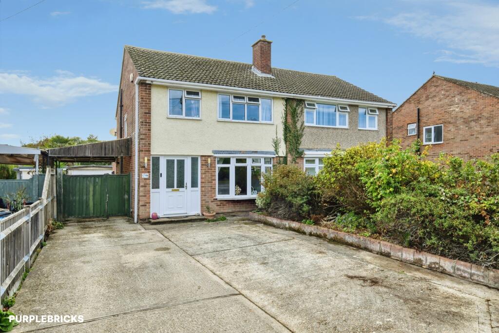 Main image of property: Heatherstone Avenue, Southampton, SO45