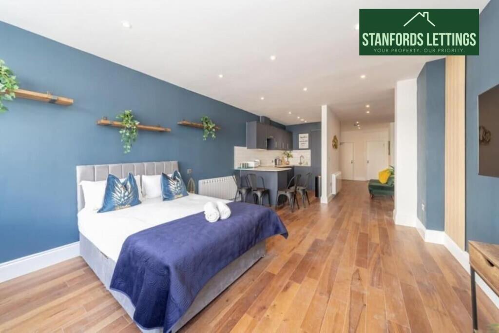 Main image of property: Flat 2, 43 Clarence Square, Brighton